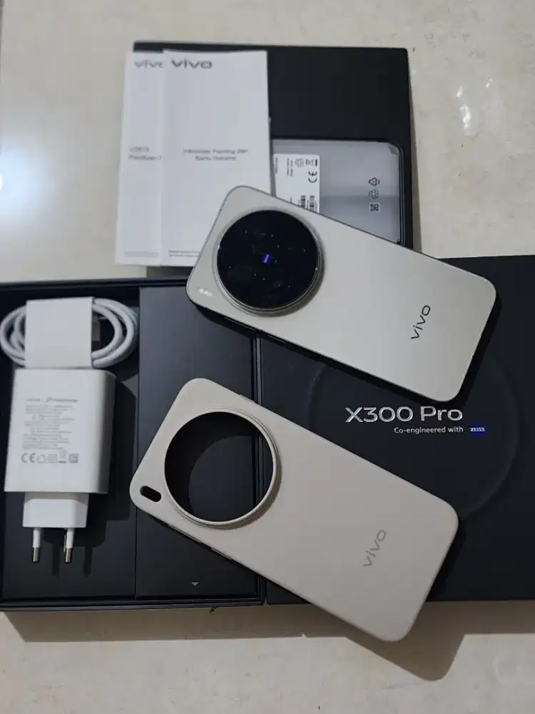 Vivo X300 Pro 5G 16/512Gb, warna Brown, kondisi 99,9% Sempurna,