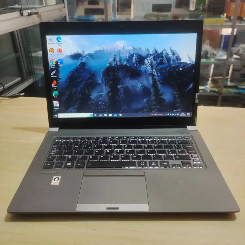 Laptop Toshiba Portege Z30A Intel Core i5 8/128 SSD Normal Siap Pakai