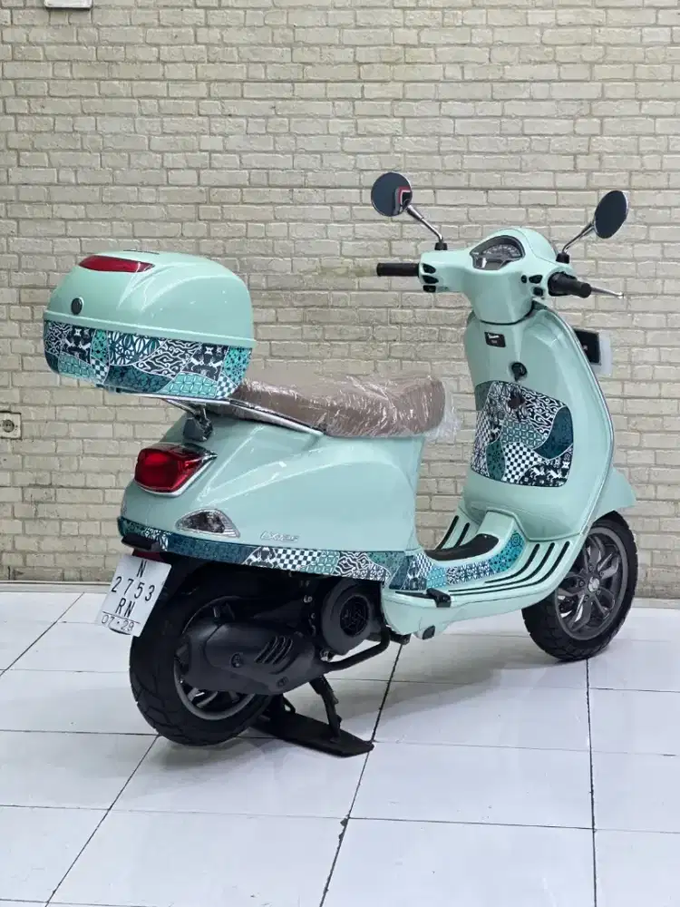 RARE ITEM‼️Vespa LX 125 Batik Limited Edition Pmk 2024 - Mustika motor