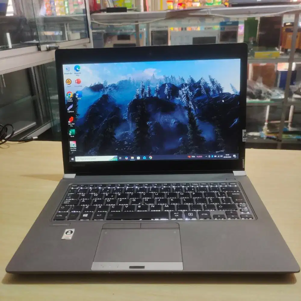 Laptop Toshiba Portege Z30A Intel Core i5 8/128 SSD Normal Siap Pakai