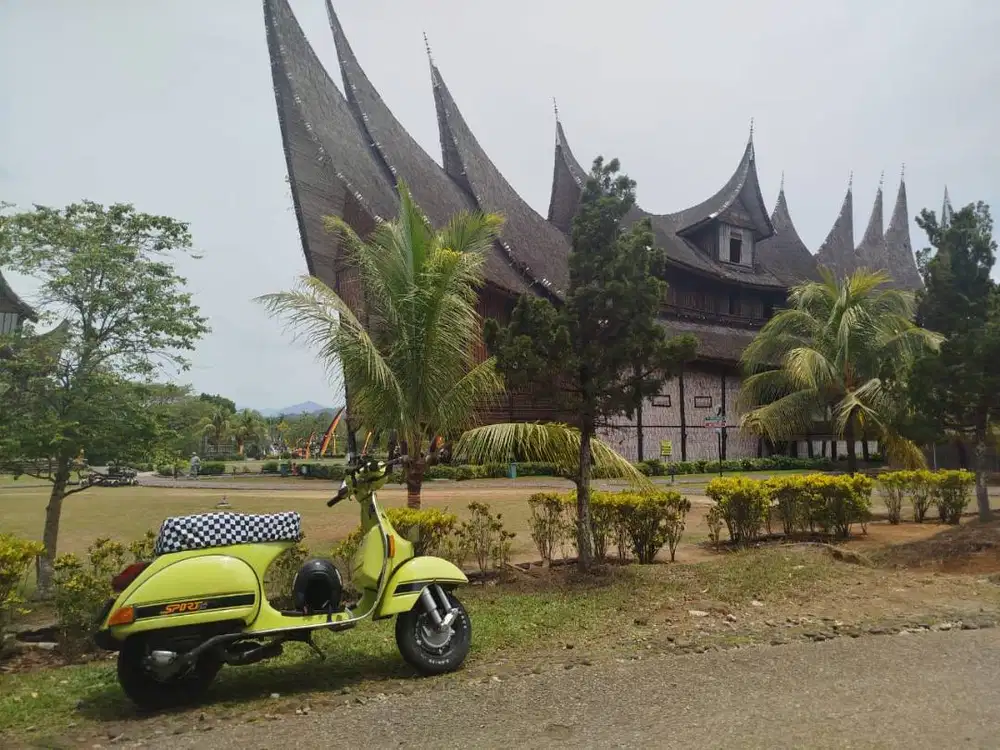 Vespa Exclusive PX