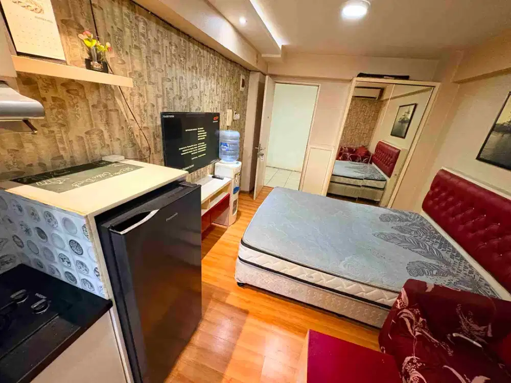Studio furnished apartemen Bassura City tower Edelweiss ada water heater