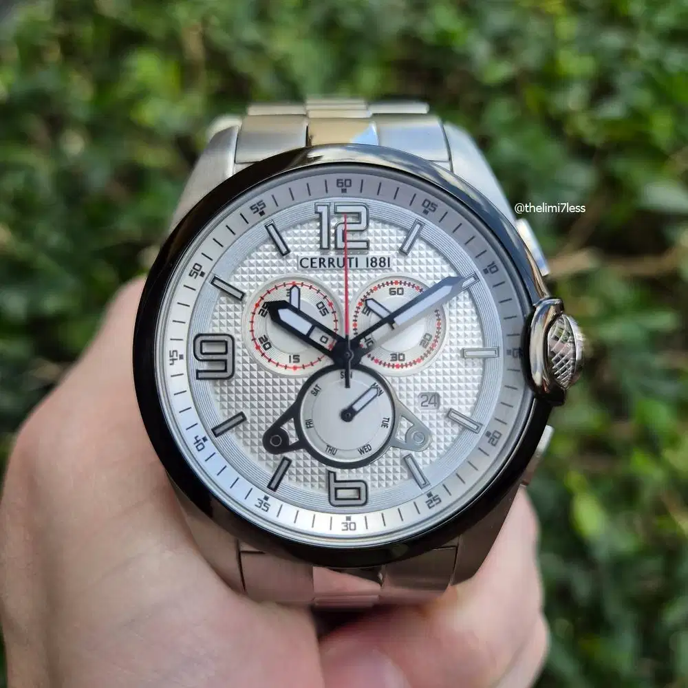 Jam tangan Cerruti 1881 quartz chronograph swiss movement ref CRA088