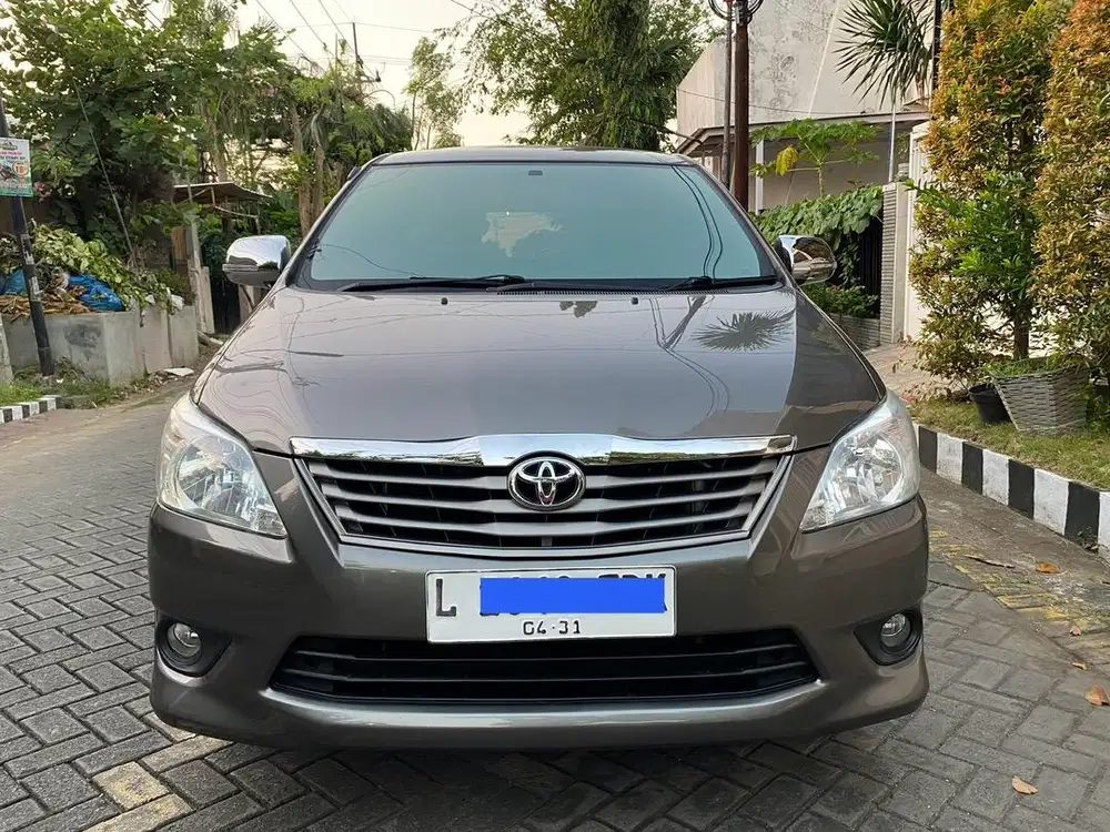 Toyota Innova E Bensin 2013 Automatic