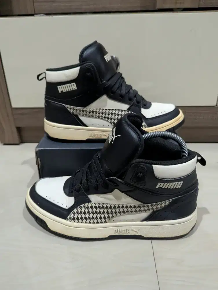 Sepatu PUMA REBOUND JOY preloved size 41