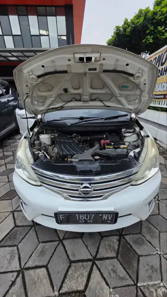 Livina HWS metik th 2016