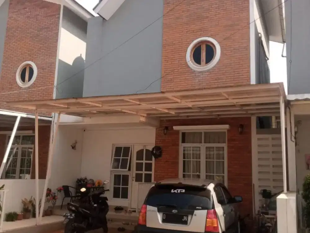 Jual segera Rumah scandinavian bagus dan terawat