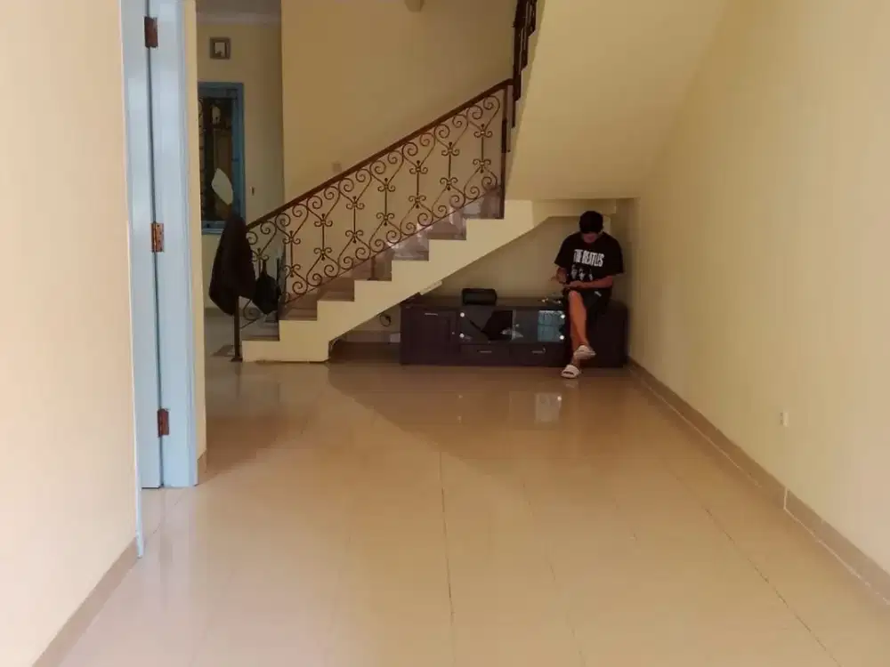 Murah!!! Disewakan Rumah bagus dann siap huni di Sunter