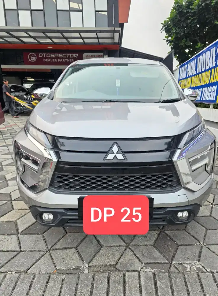 Xpander Exceed At 2022 Silver