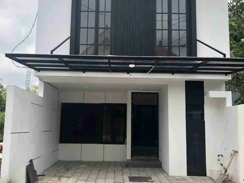 dijual rumah mewah harga murah di wisma Tirta agung, dekat Merr surabaya