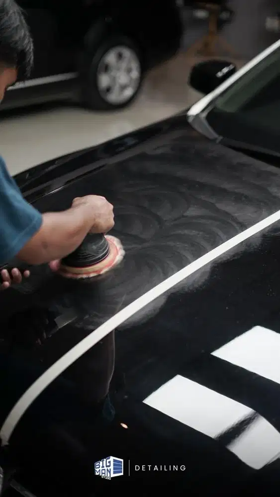 Teknisi poles dan detailing