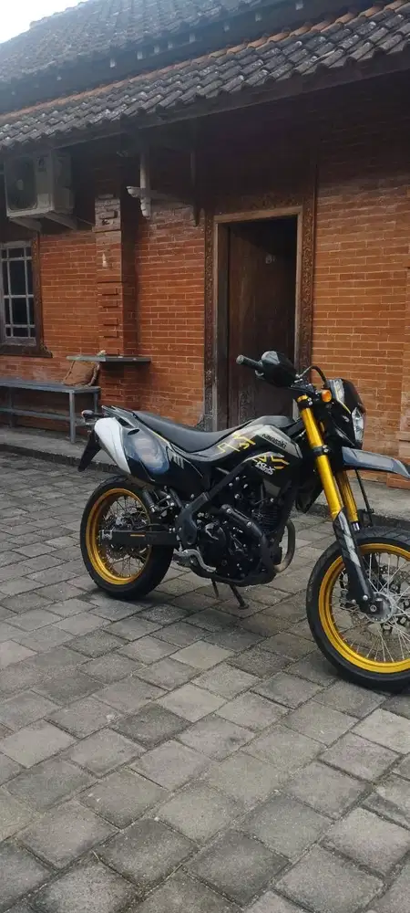 Klx 230 se sm good condition