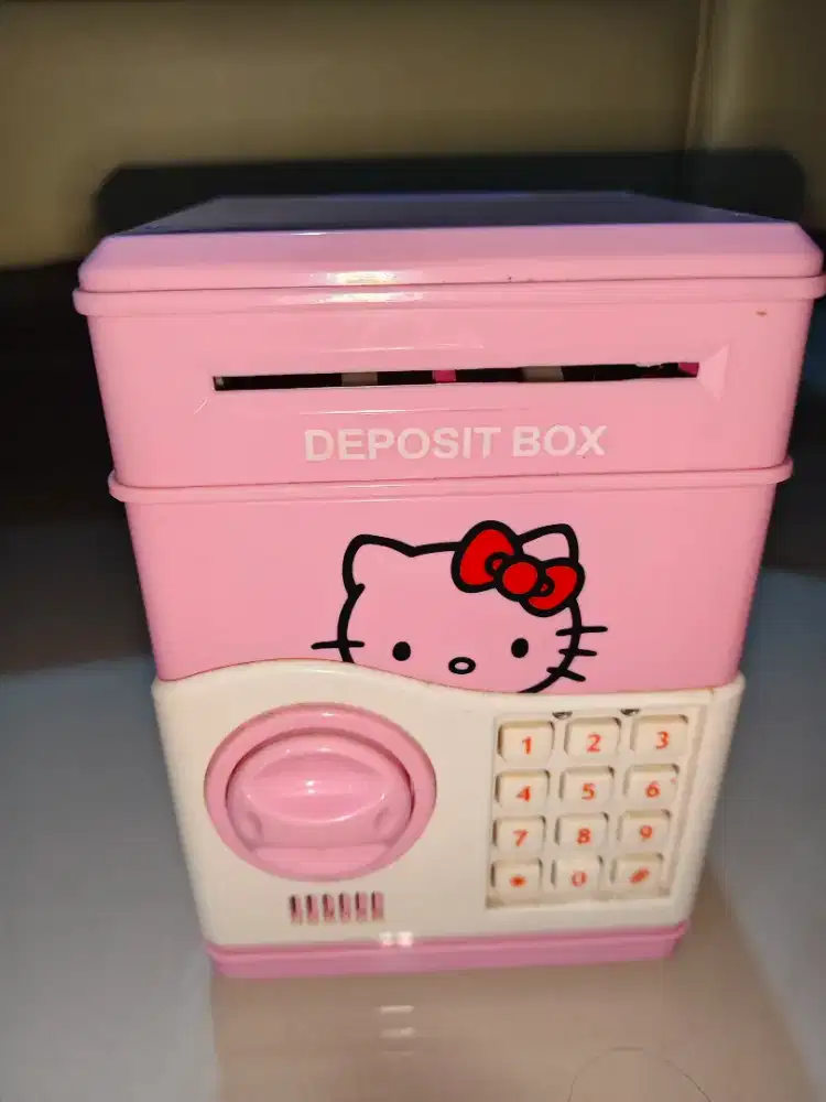 Celengan elektronik anak perempuan pink hello kitty