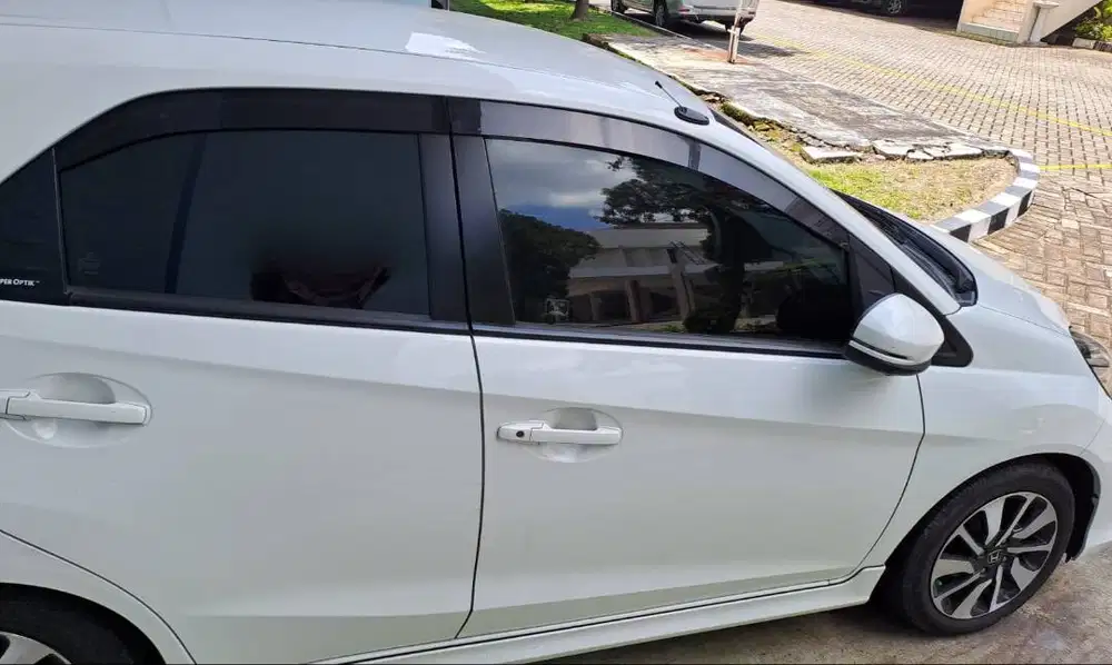 HONDA BRIO RS MT TAFETA WHITE 2018