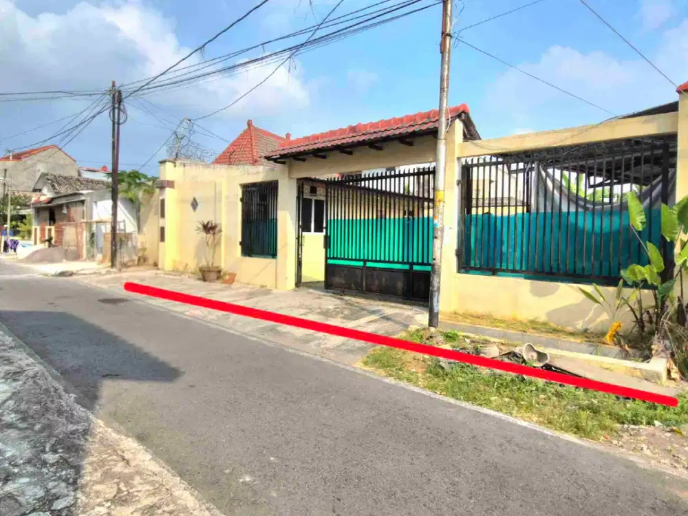 Tanah Pekarangan 534m²  Dekat Manahan ada Bangunan Kos Aktif
