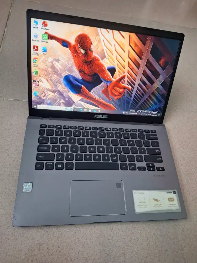 Bismillah dijual laptop asus vivobook slim core i3 siap pakai