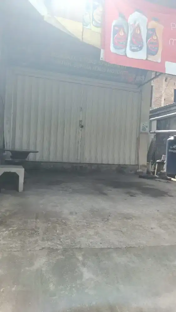 Di jual ruko pinggir jalan raya Praya tengah