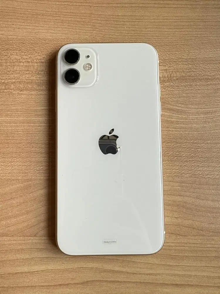 Iphone 11 64Gb Warna Putih ex Ibox