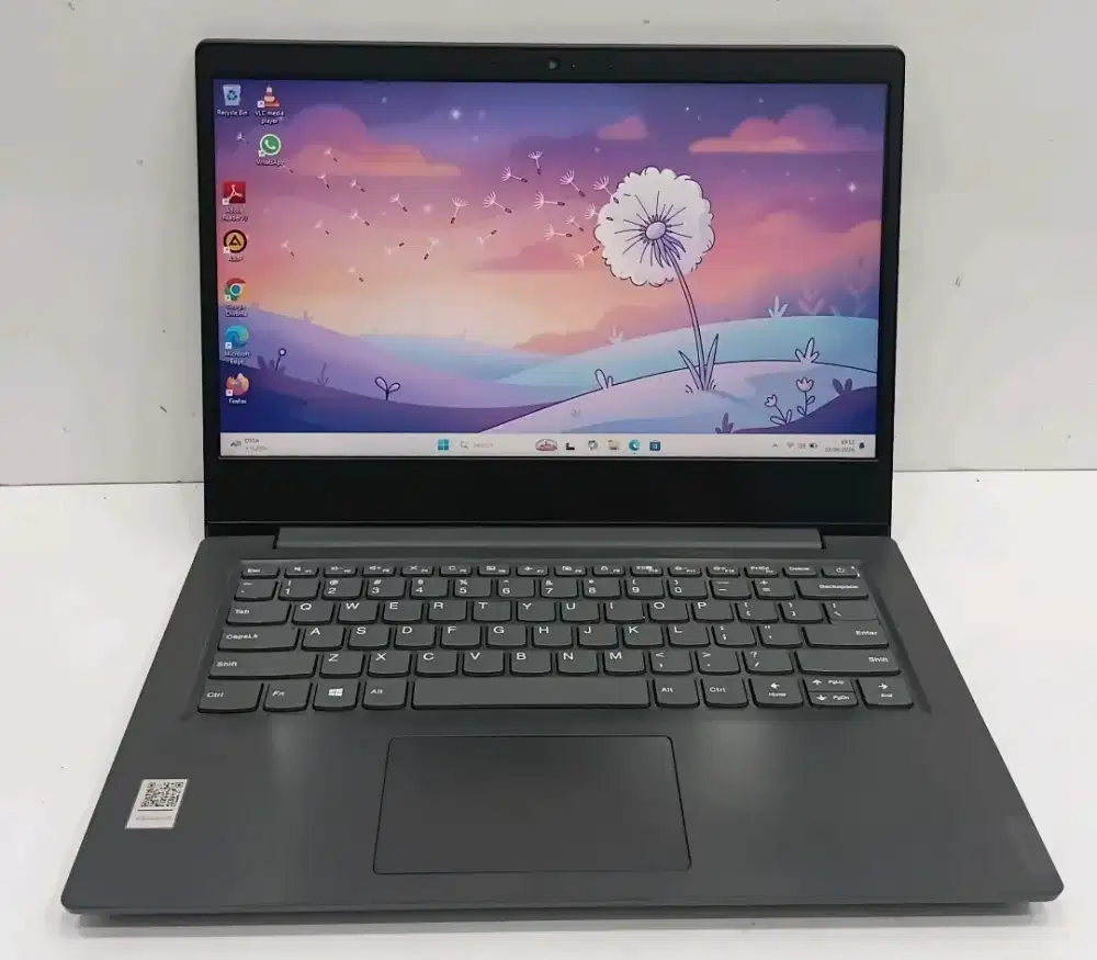 Laptop LENOVO V14 AMD 3020e RAM 8GB SSD 256GB