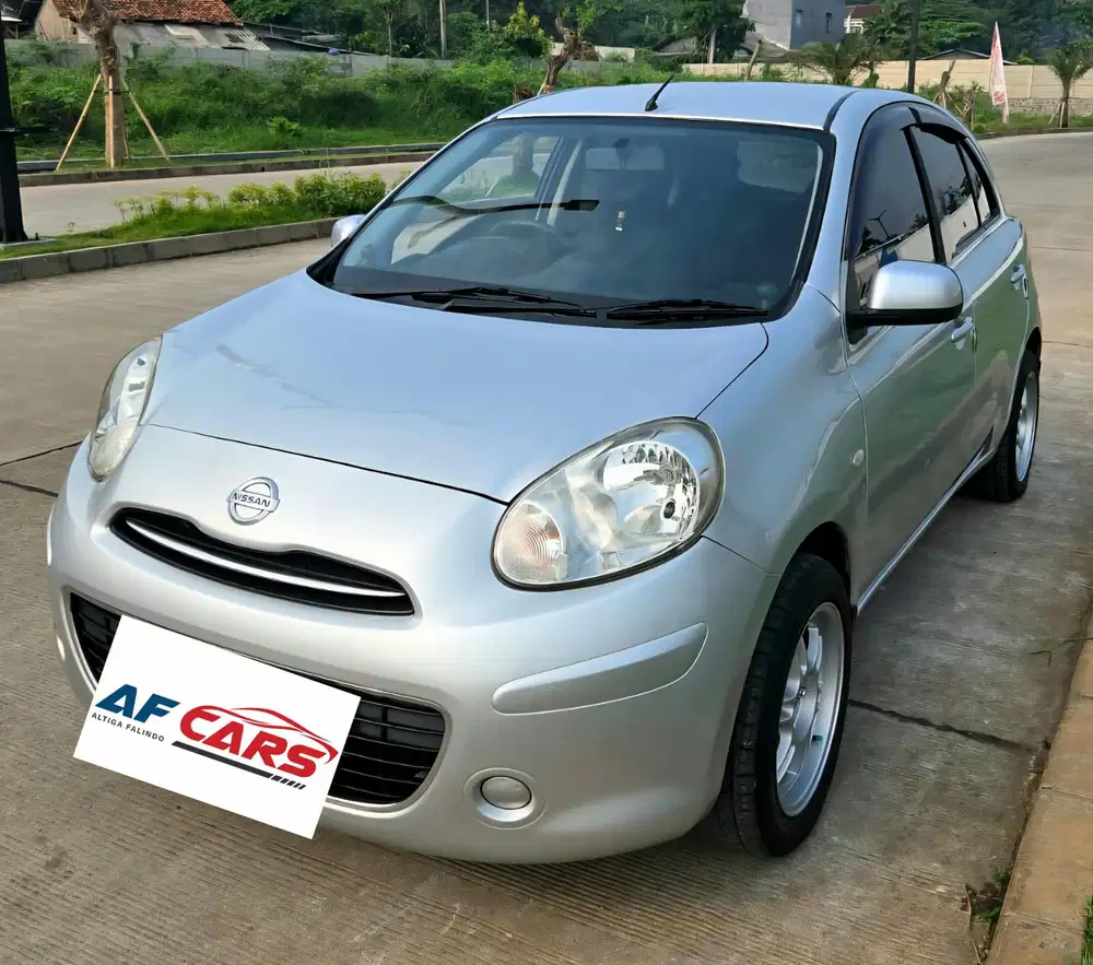Nissan March 1.2 Mt 2013 KM Antik