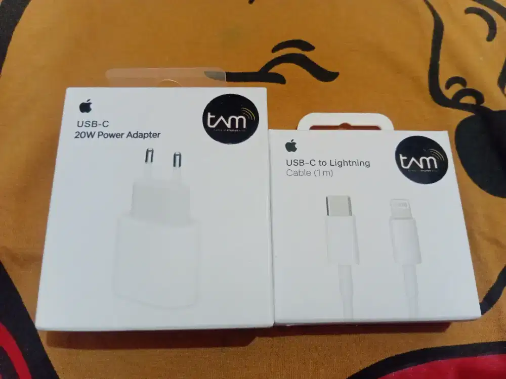 Adaptor Original Tam iphone 20W Tipe C+Kabel Data Tipe C To Lighting