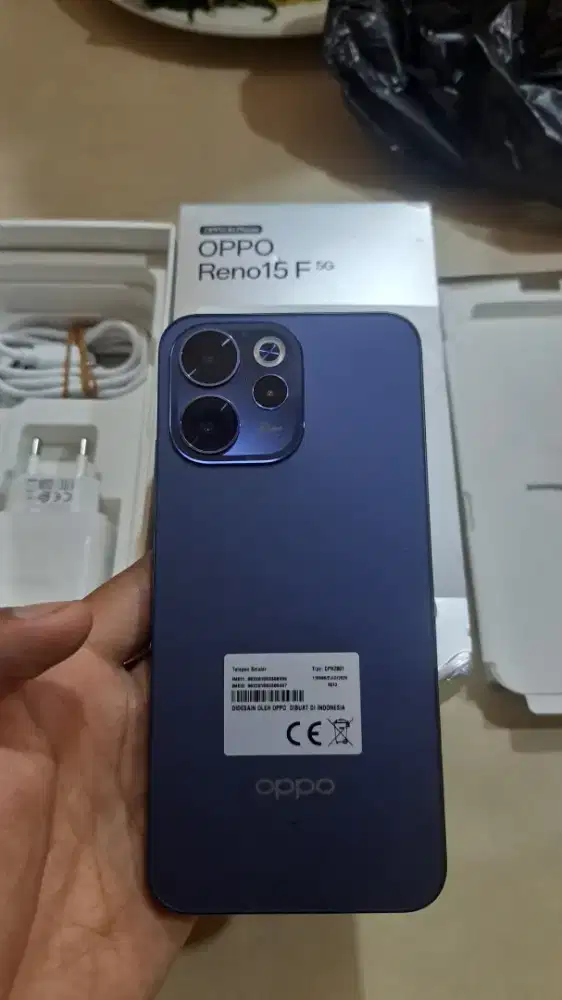 Oppo Reno 15 F ram 8/128
