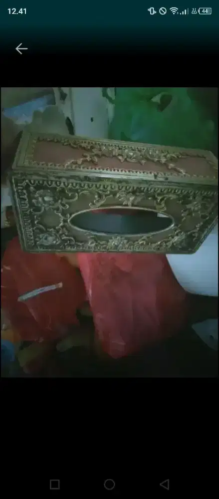 Tempat tissue bahan ukiran