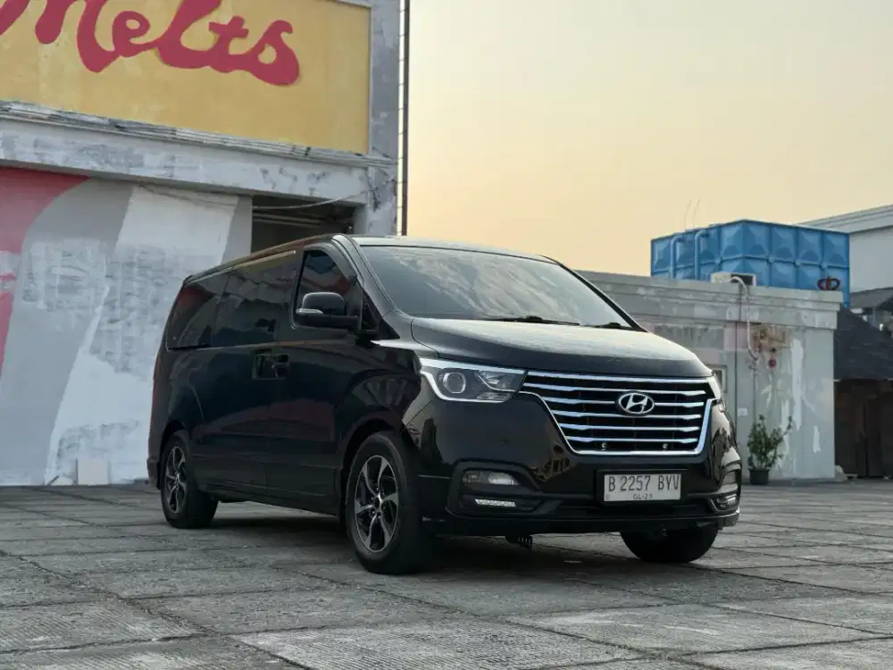 Km 70. Hyundai H1 royale diesel 2019 H-1