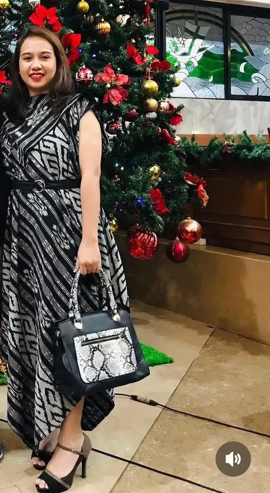 Dress Etnik kombinasi