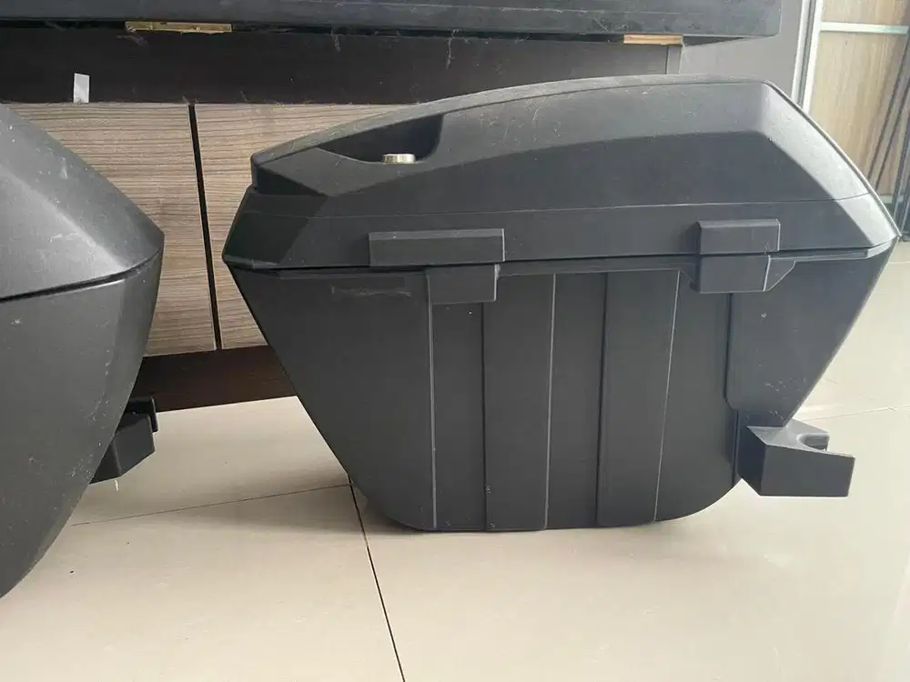 Side box SHAD SH 24 ori