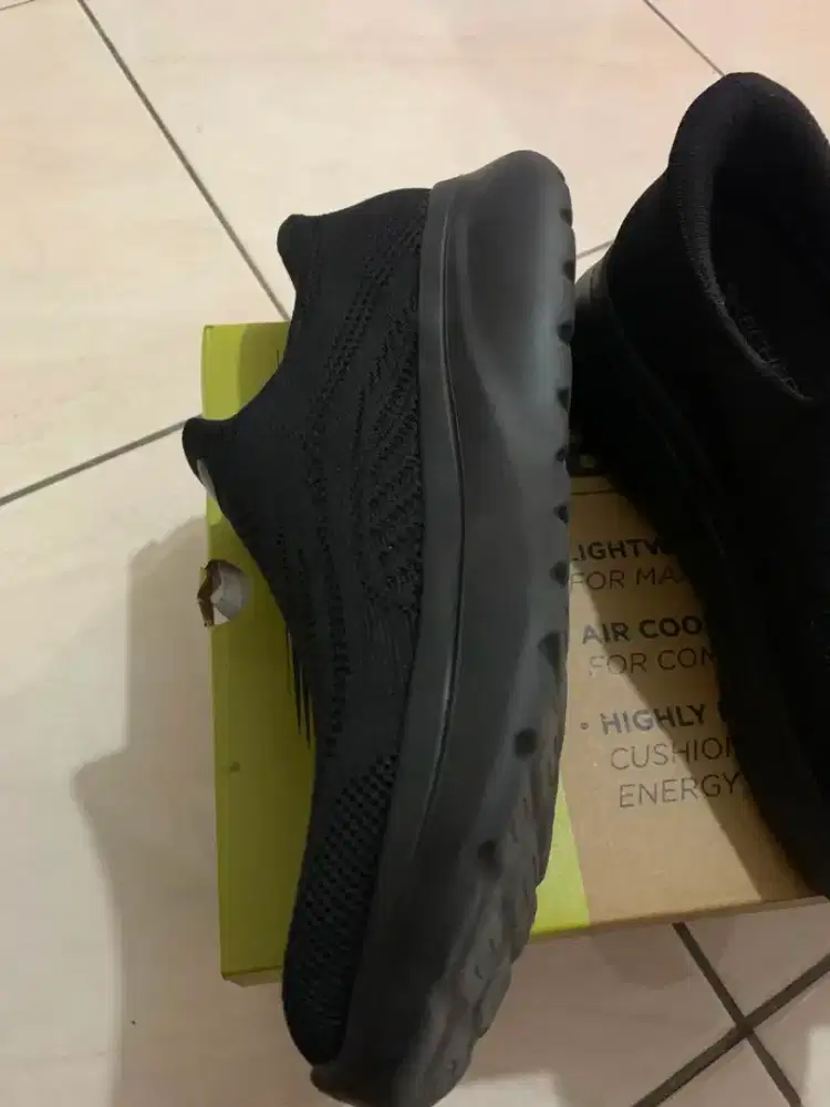 Slip on Skcher full black
