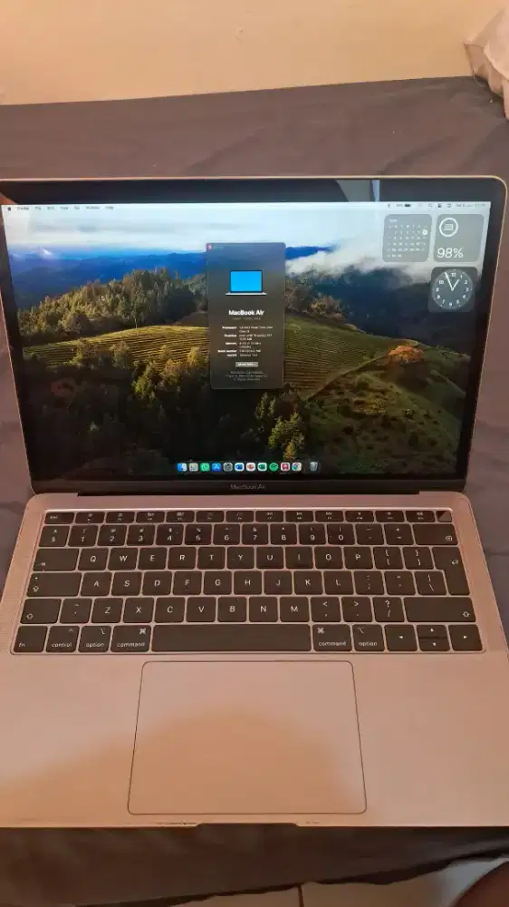 MacBook Air Retina 13 inch 2019