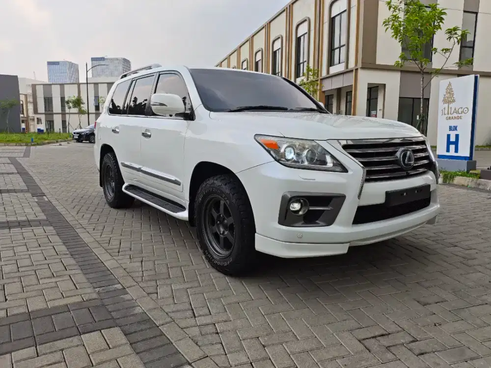 Lexus LX570 Fsport AT 2014 Good Condition