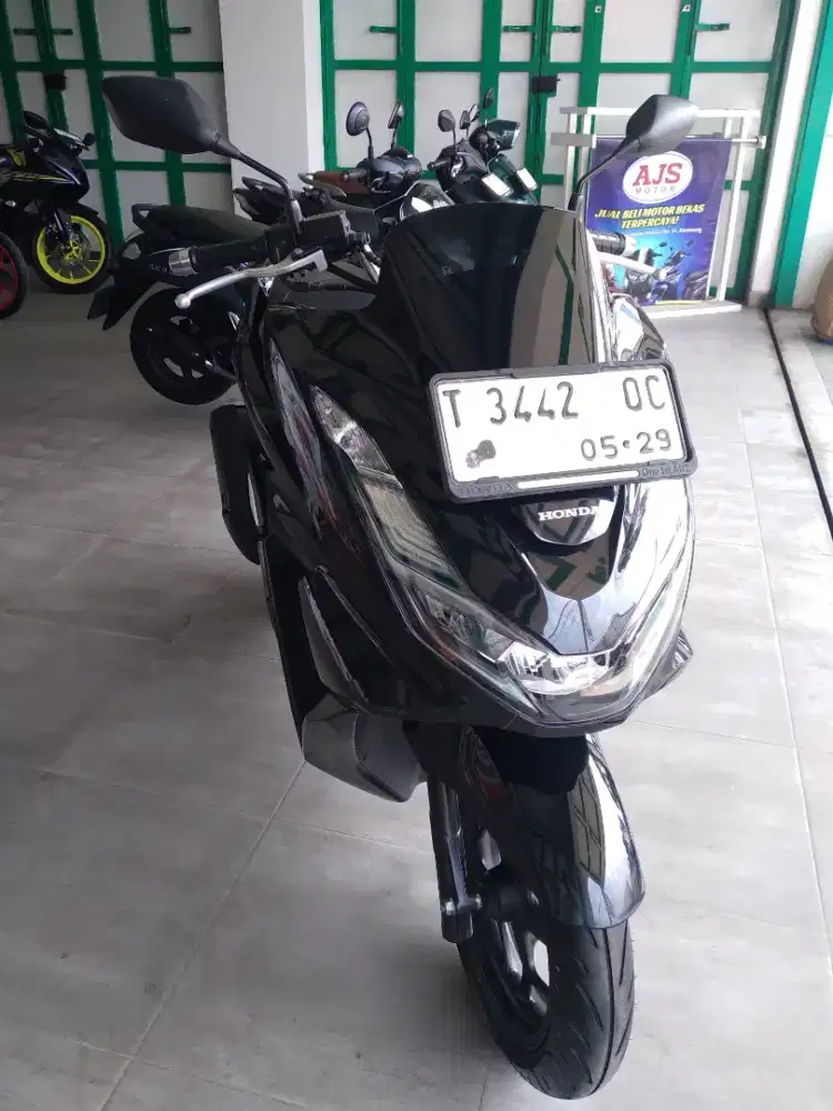 PCX CBS Hitam 2024 Seger