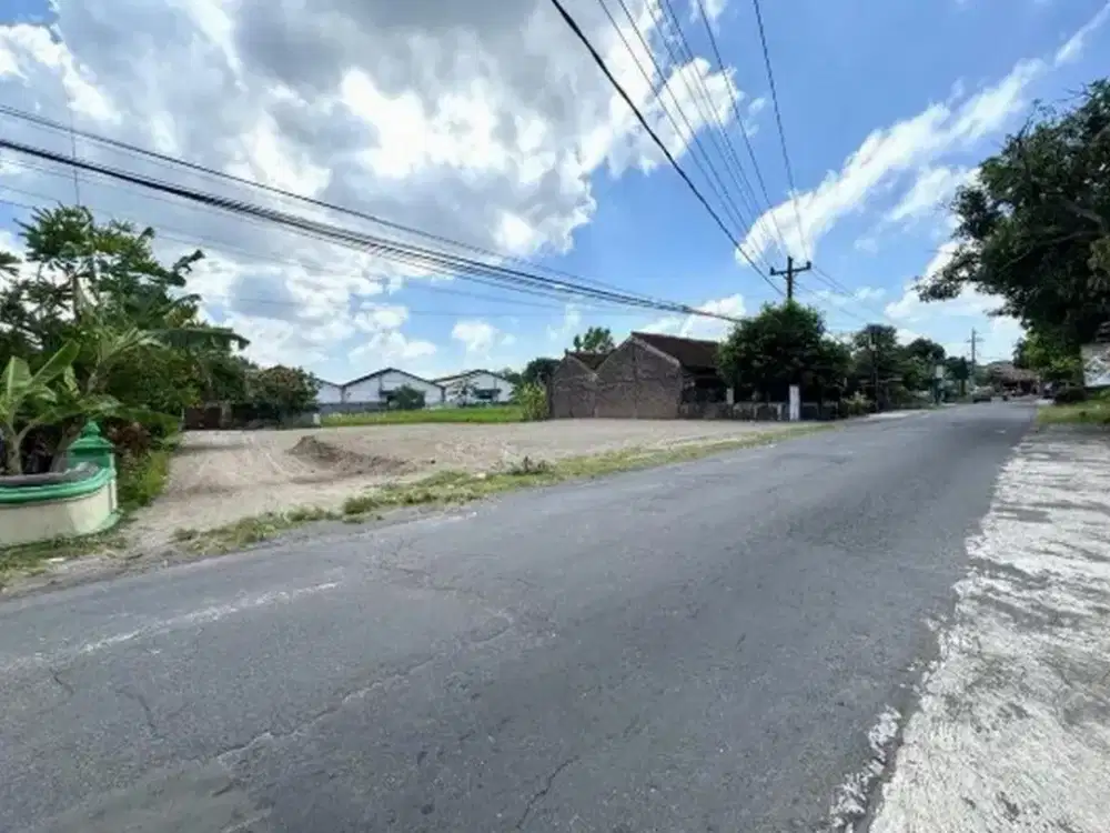 Tanah Yogyakarta di Kalasan Sleman Candi Kalasan