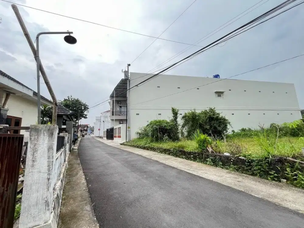 Dekat Pasar Pakem Tanah Jogja di Jl. Kaliurang Km.12