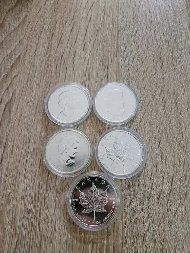 SILVER COIN MAPLE CANADA 1 OZ, 99,% PERAK MURNI