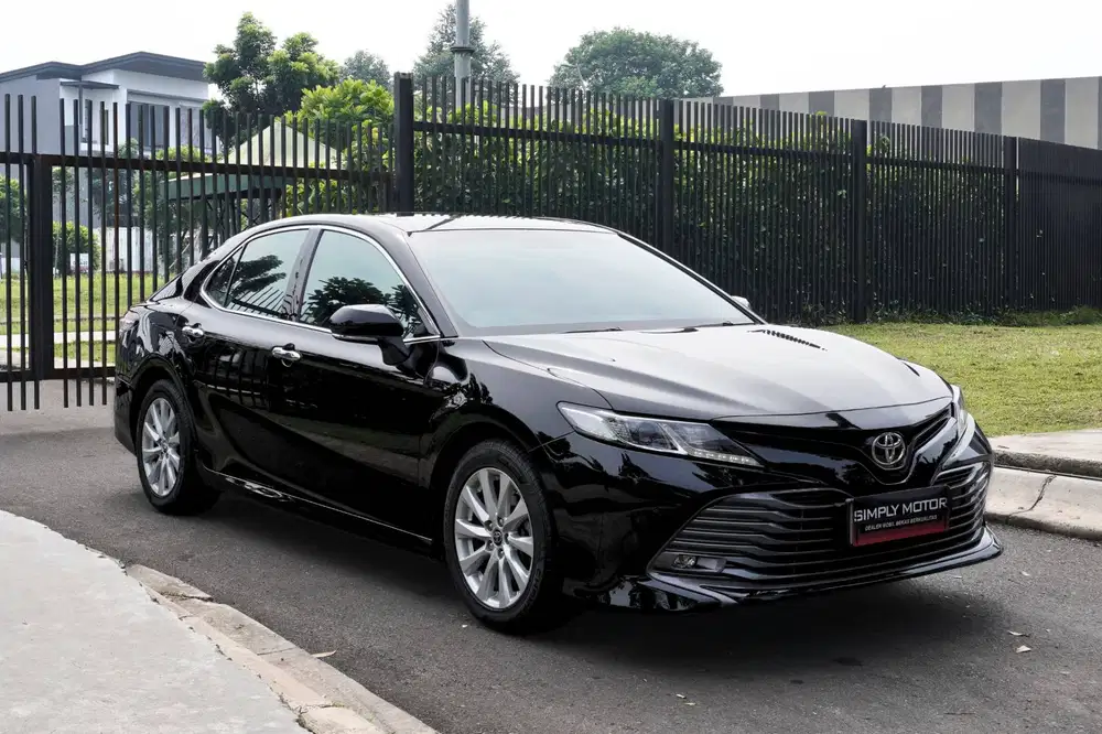 TOYOTA CAMRY 2.5 V AT 2019
