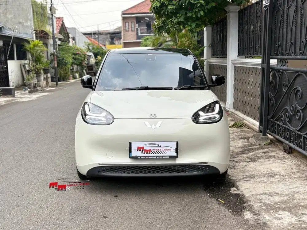 Wuling Binguo EV Premium CCS2 Range 410 KM AT 2024 Coklat Muda