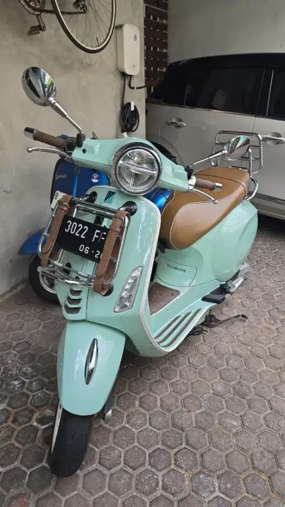 Dijual Vespa Primavera 2021 edisi Picnic kond pemakain normal