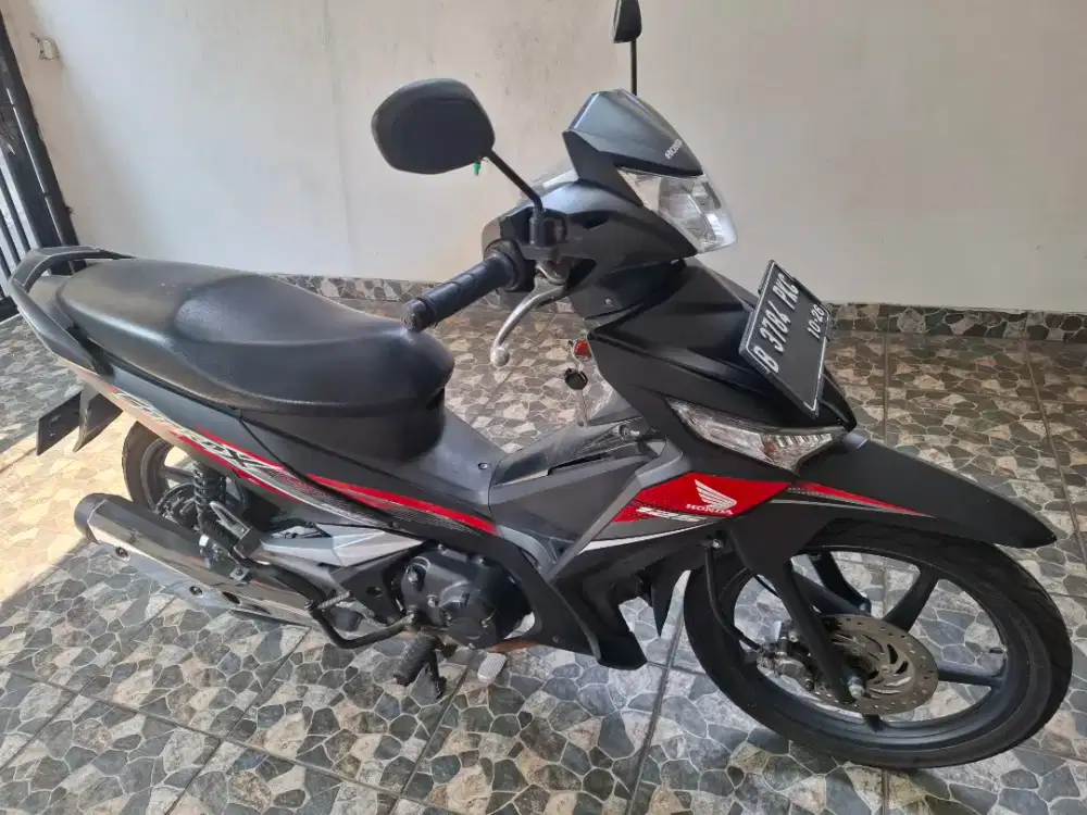 Km17rb pajak 10/2026 DKI, honda supra x 125 R CW DD charger 2021 mulus