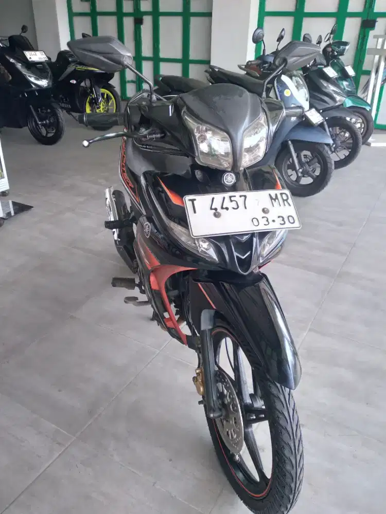 Jupiter Z1 Hitam tahun 2015