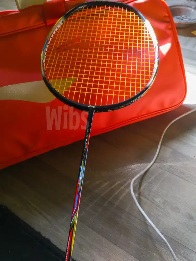 Raket Badminton Lining Windstorm72S