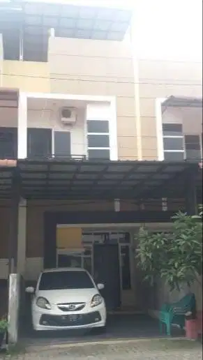 Di jual rumah tempat strategis