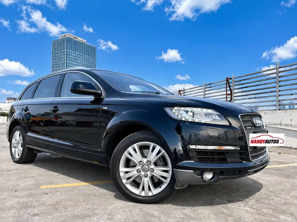 Audi Q7 3.0 2013 Facelift 7 Seater Sunroof