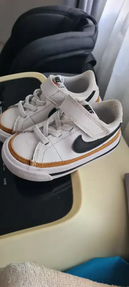 Prelove Nike Mothercare size 22
