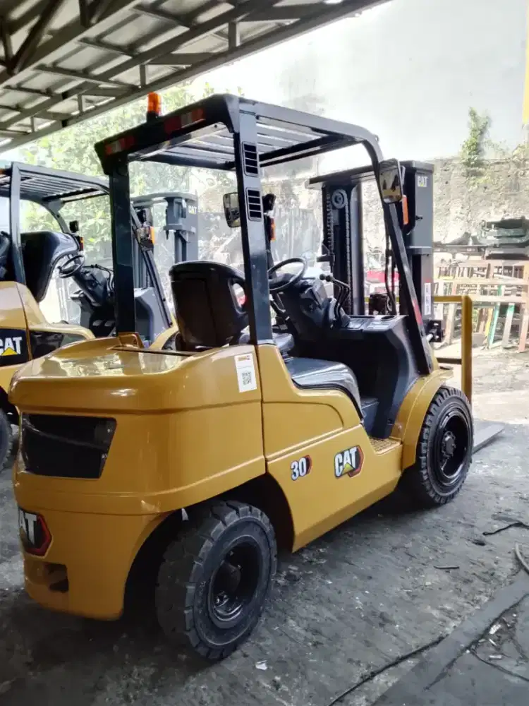 Forklift Caterpillar 3 Ton,Matic,Threelift 4,3 Meter,S4S,Tahun 2020