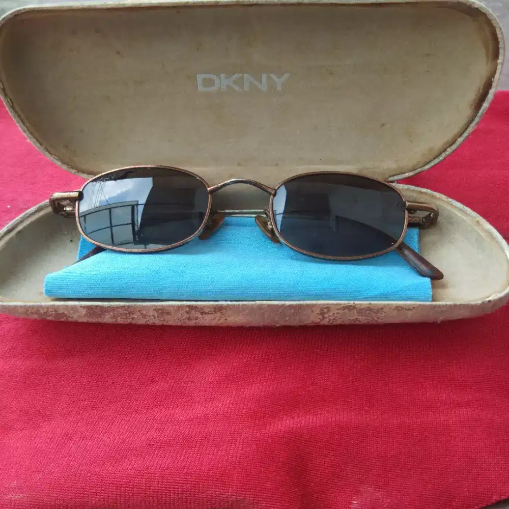 Sun glasses DKNY original