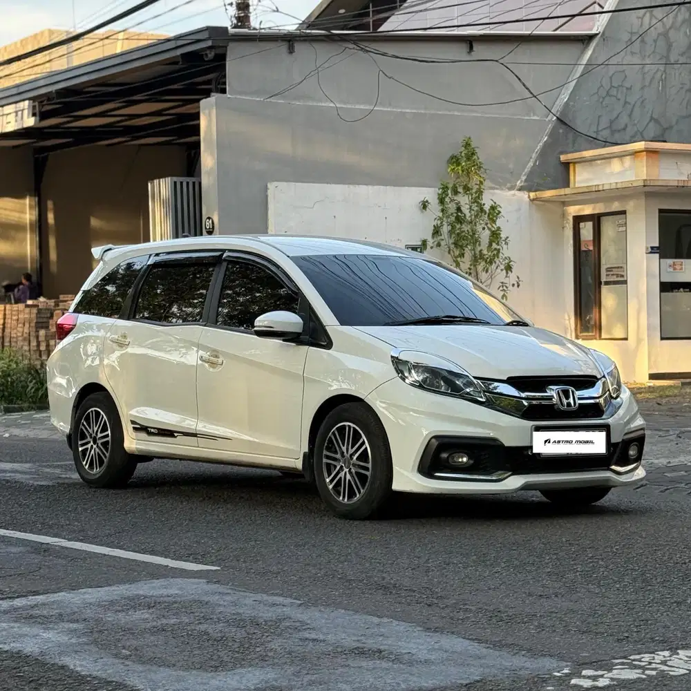 MOBILIO 2015 / 2014 Matic Bagus Murah Kredit Bekas Surabaya Istimewa