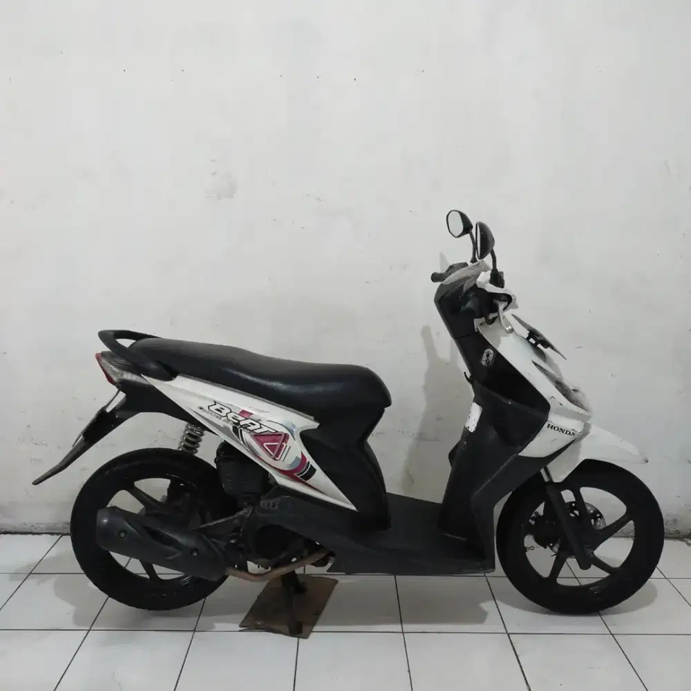 Honda Beat Karbu 2010 Bagus lengkap Mesin Cakep